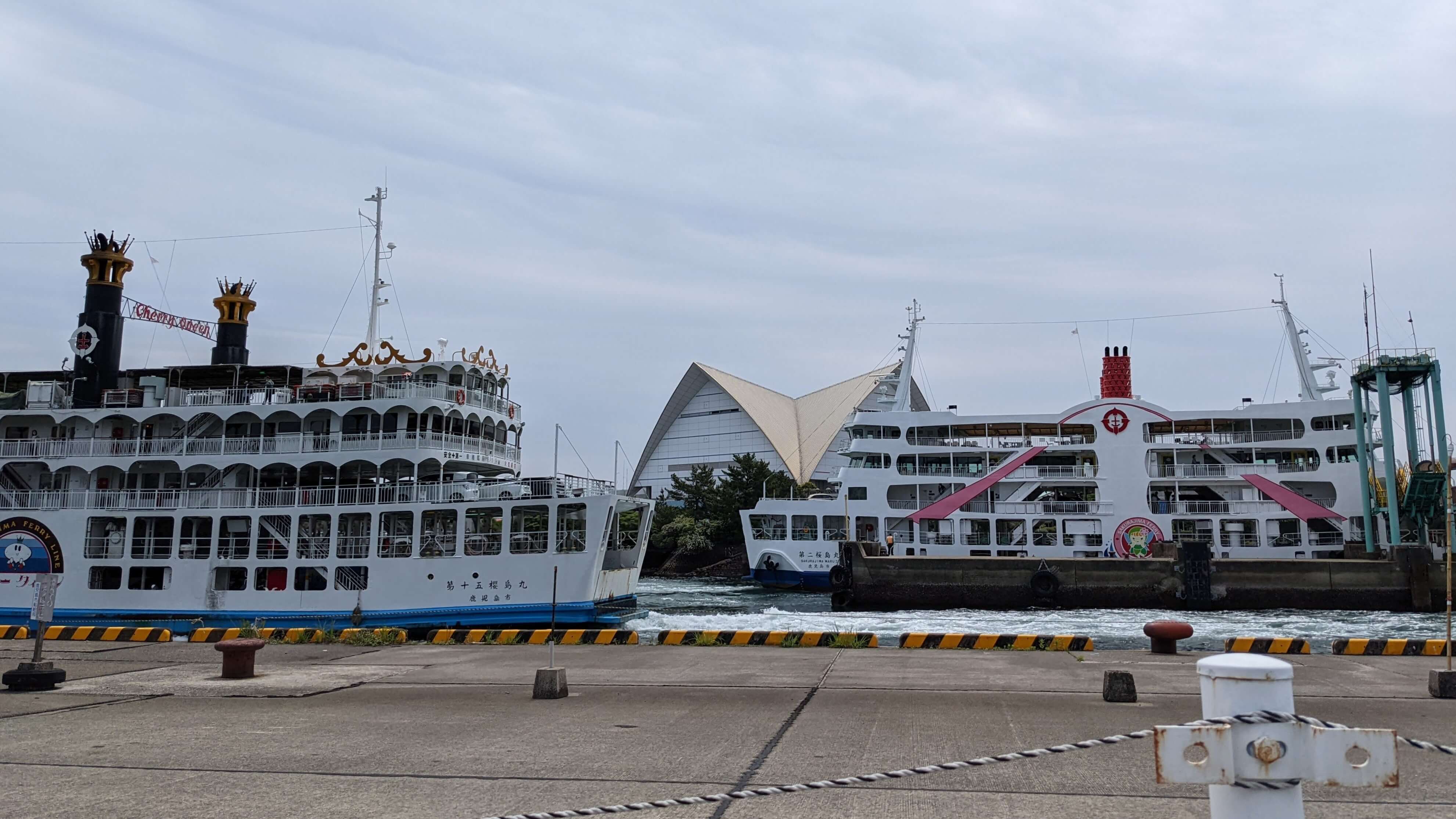 桜島フェリーの鹿児島港側発着