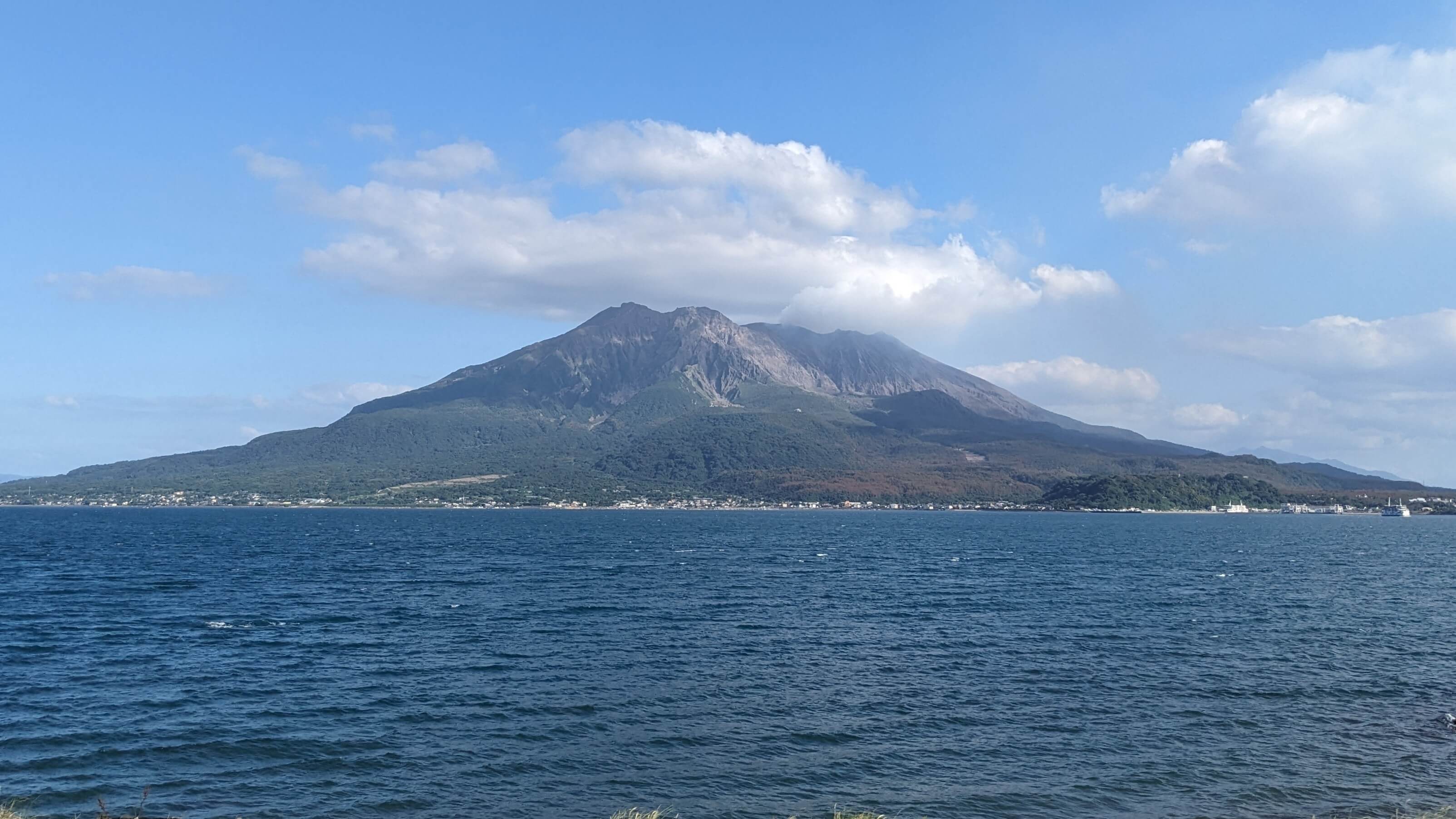 【鹿児島の歴史と自然を満喫する旅】観光スポットとご当地グルメで巡る鹿児島の魅力