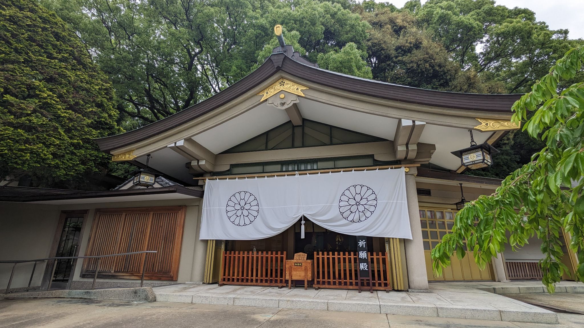祈願殿