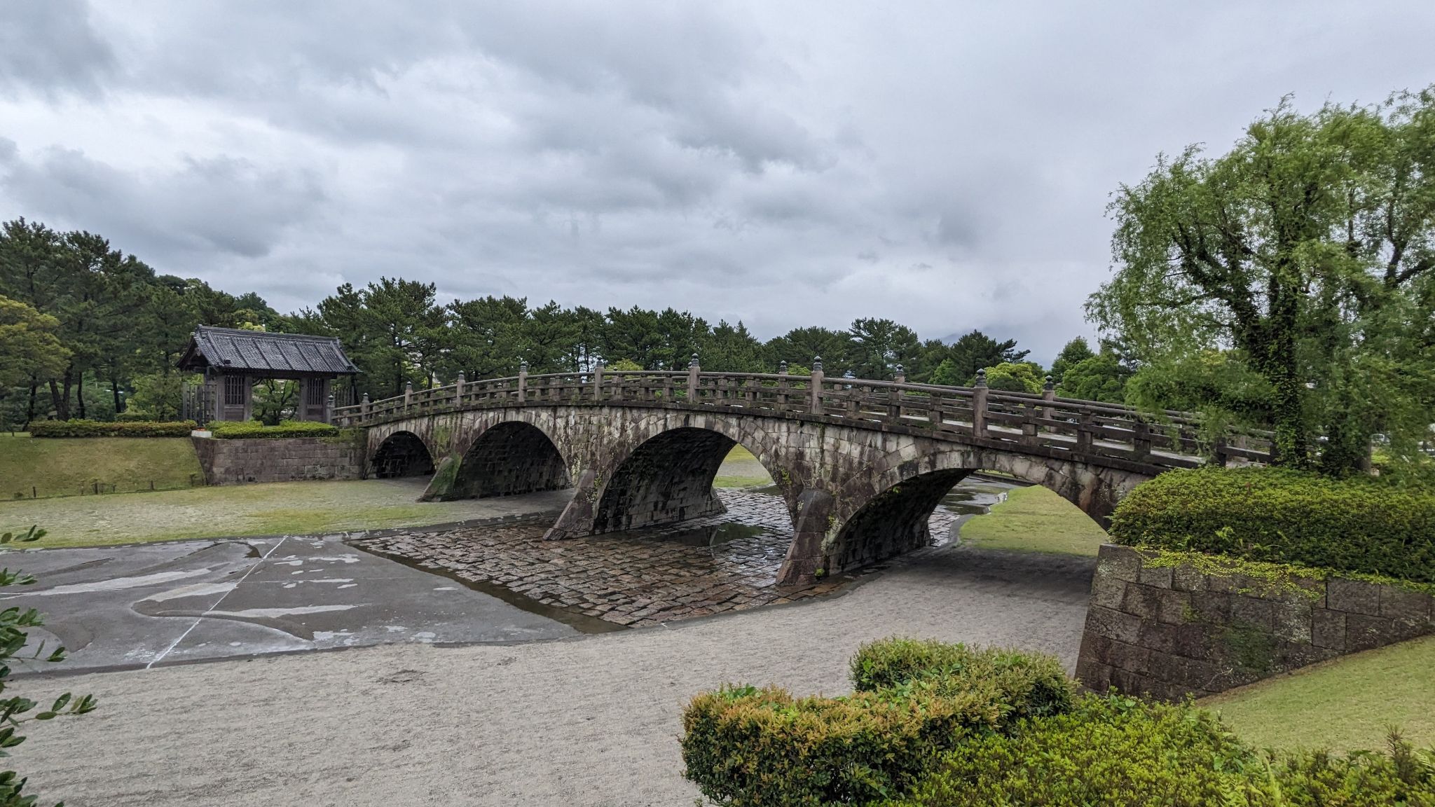 【石橋記念公園】甲突川の五石橋に込められた歴史と石造アーチ橋の美しさを訪ねて