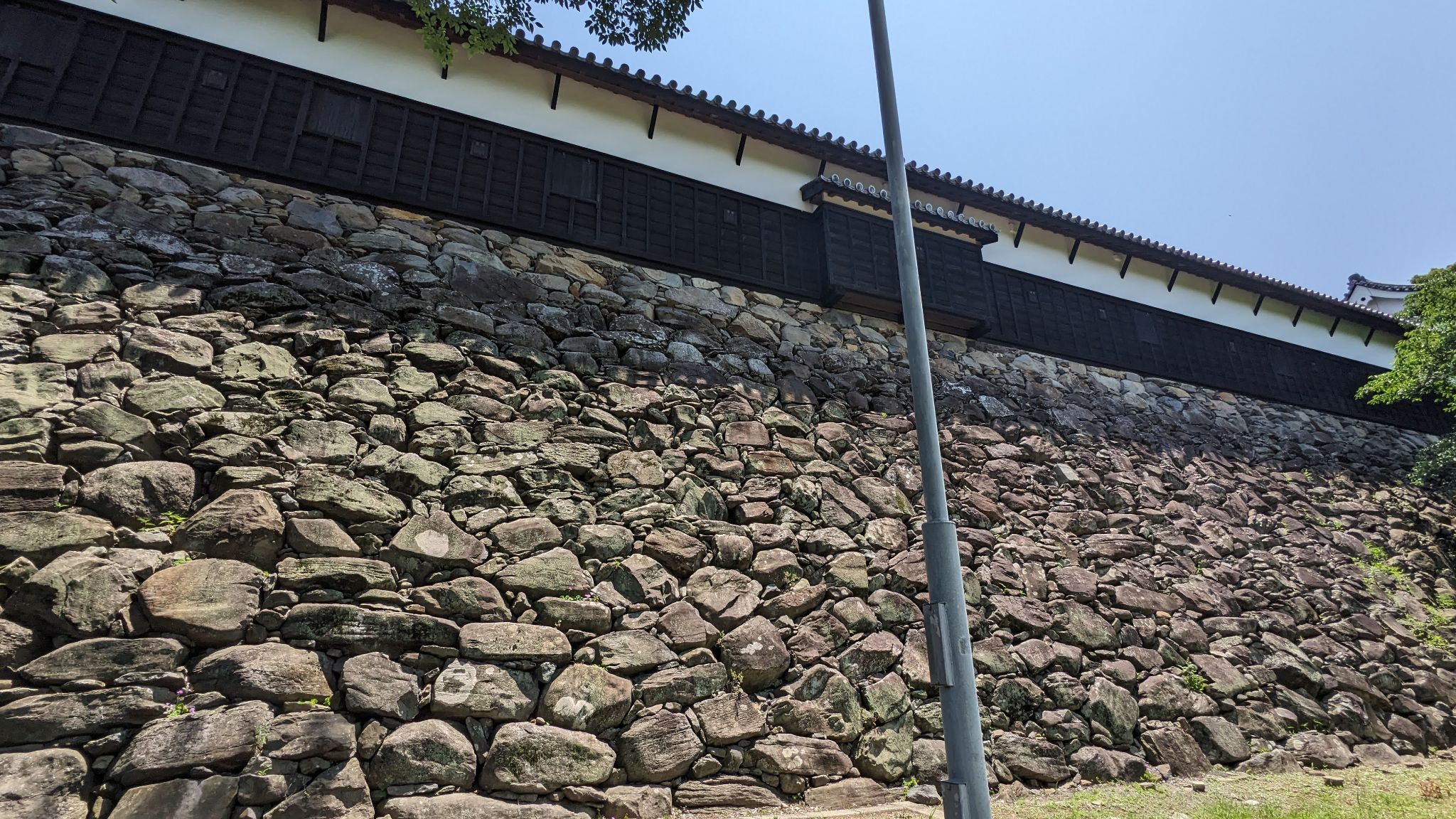 【六本松から城内へ】稲荷社と櫓を訪ねる旅日記