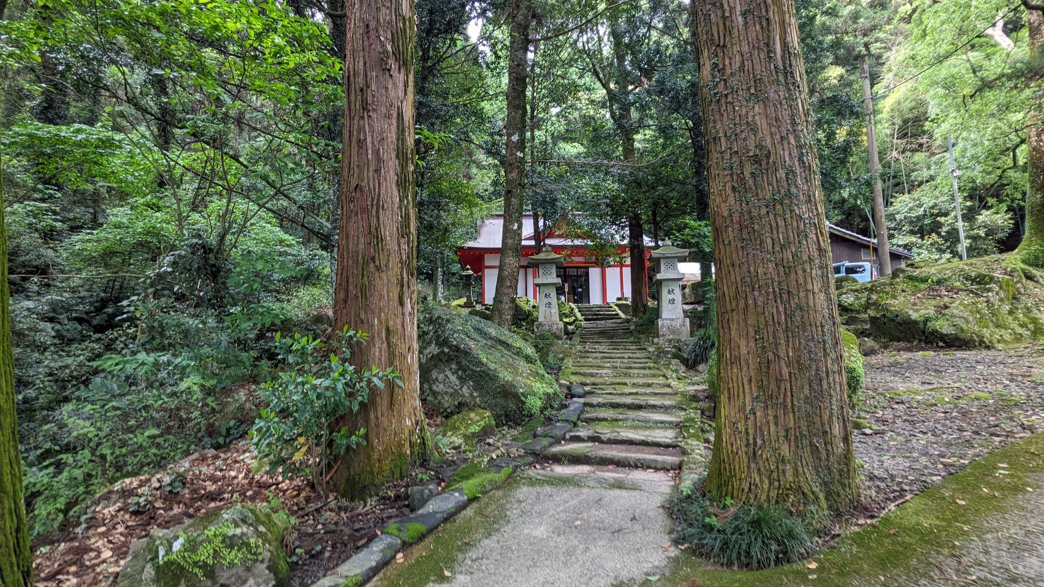 石體神社 サムネイル 4