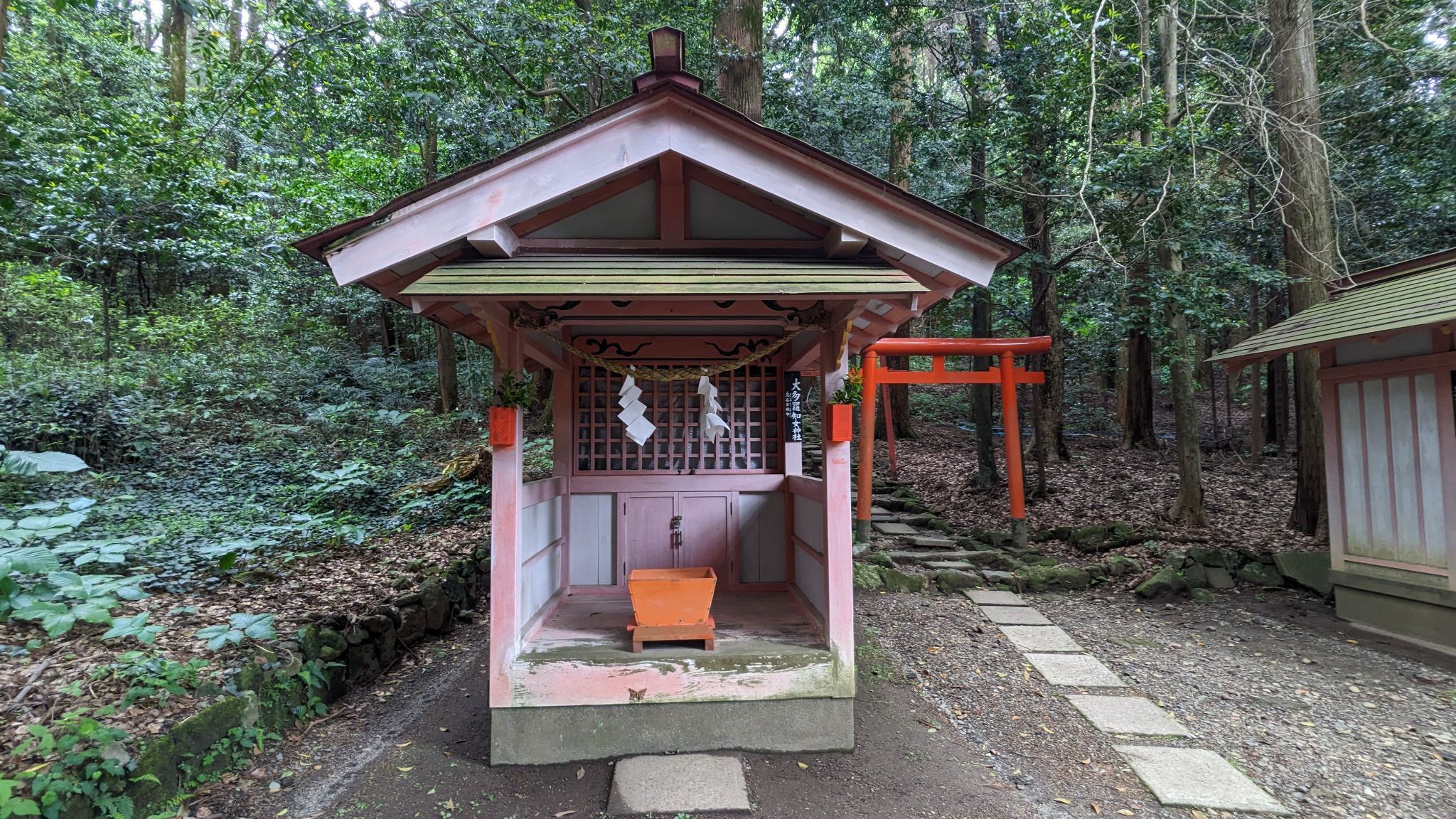 大多羅知女神社 サムネイル 2