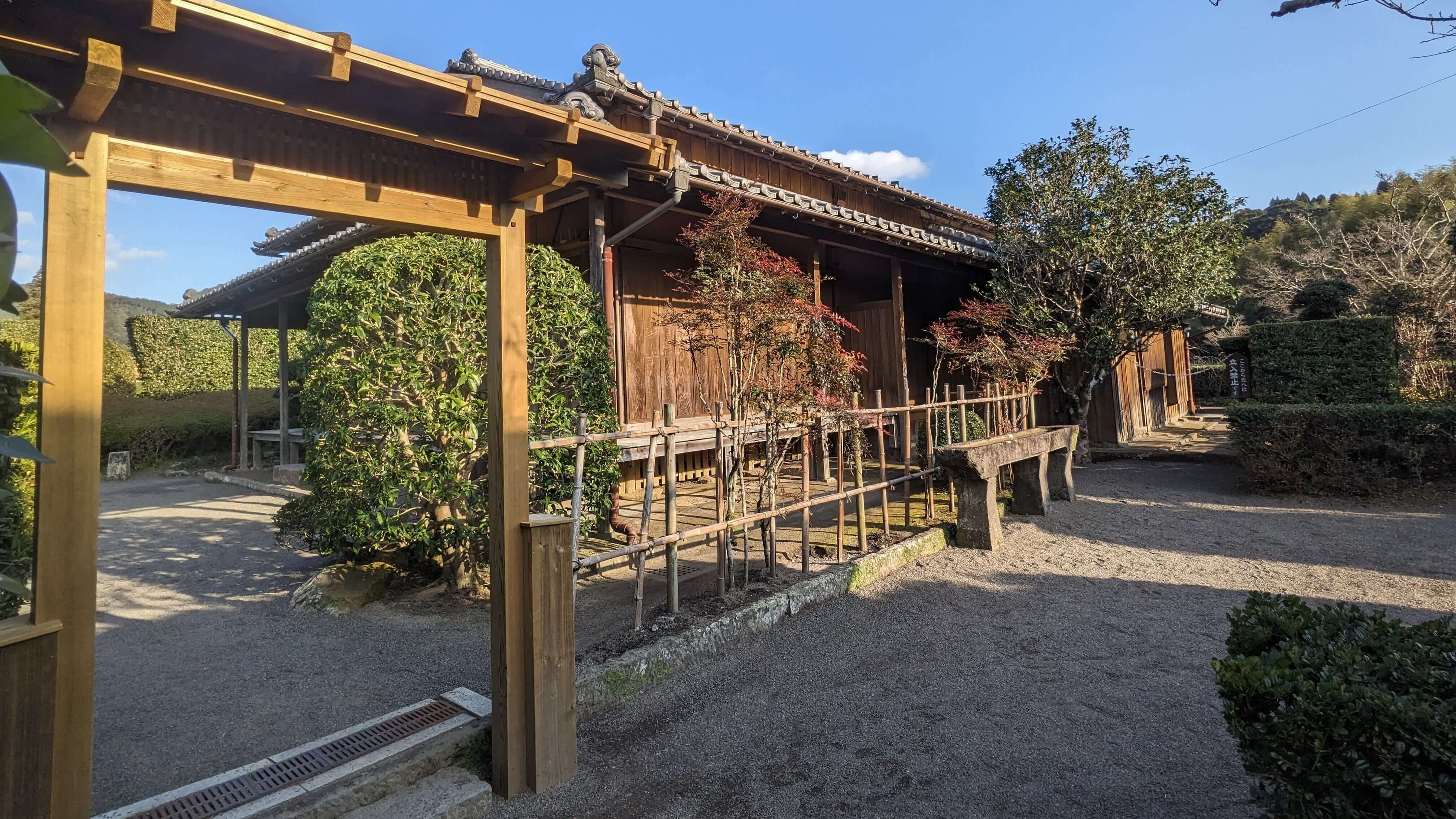 麓に見られる建築物の多様性