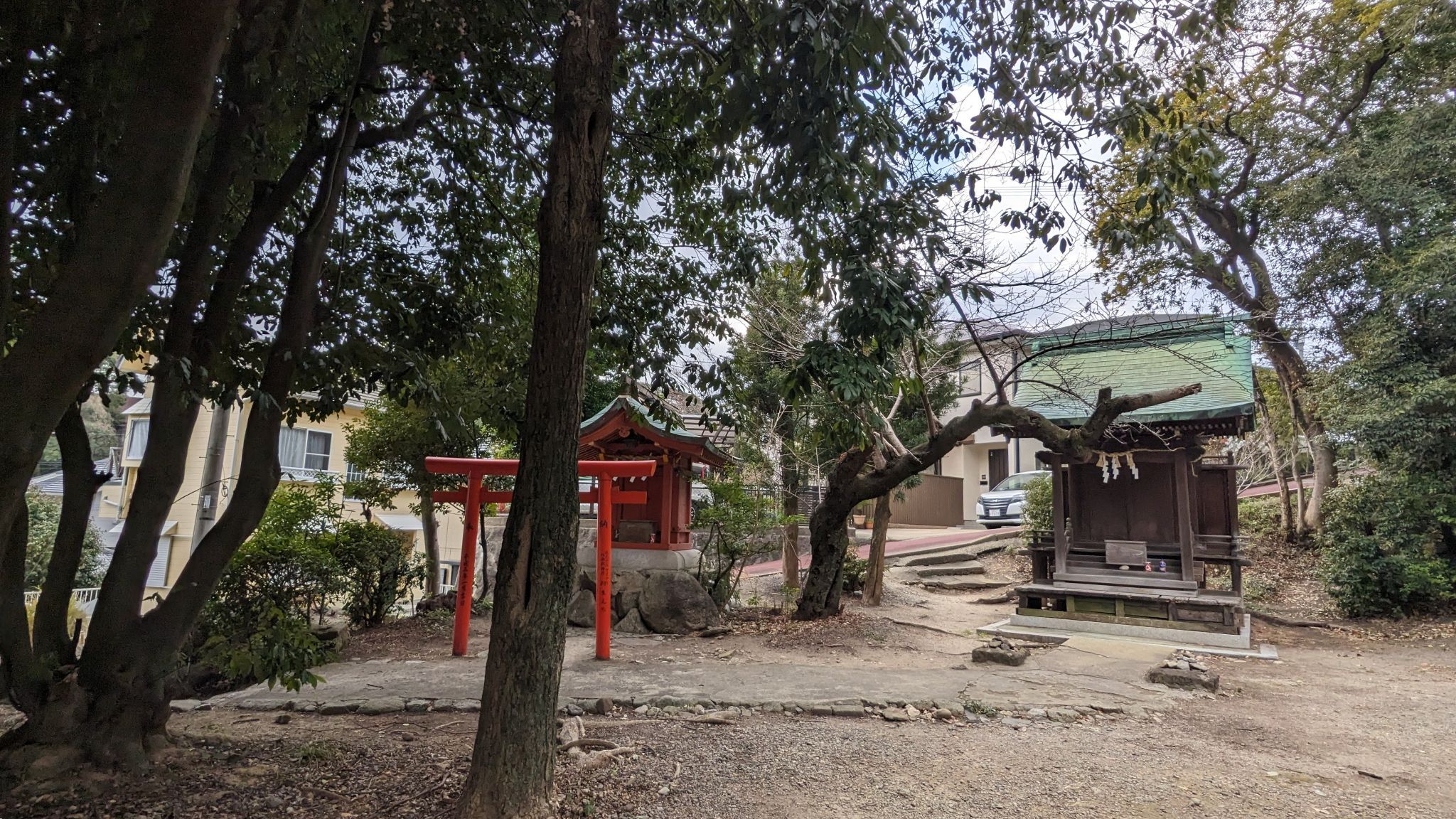 白波稲荷神社