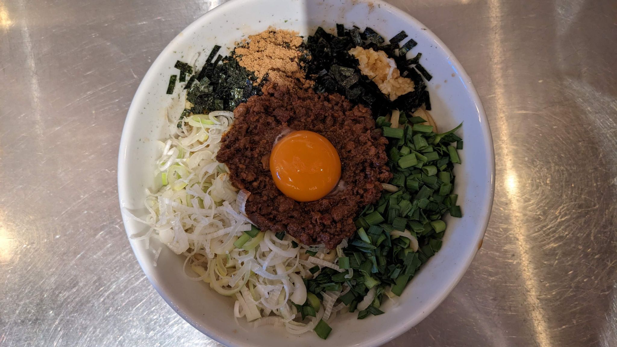 【スープ不要の一杯】横浜駅西口で味わう油そばの旅日記