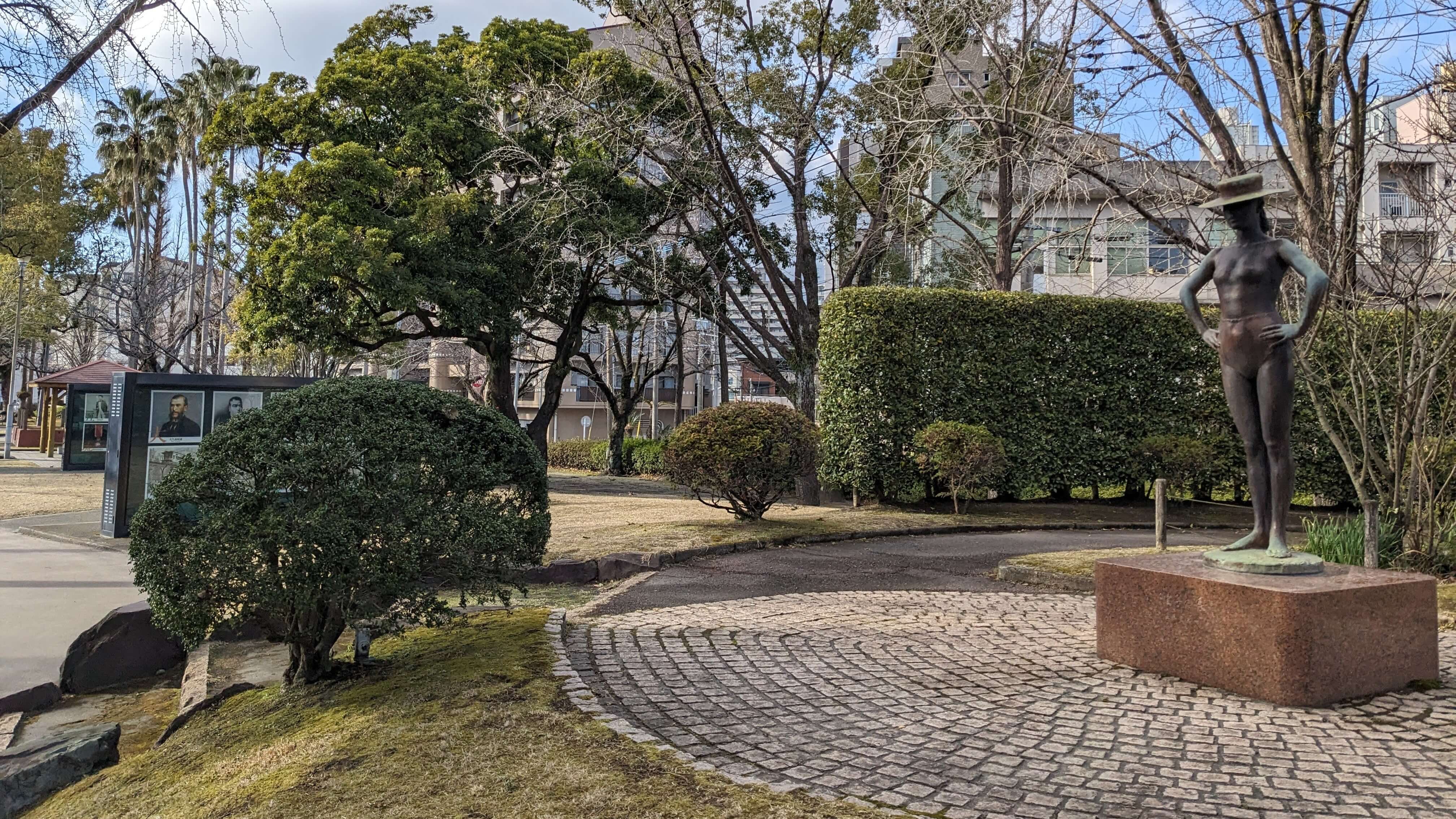 「帽子の像」佐藤忠良