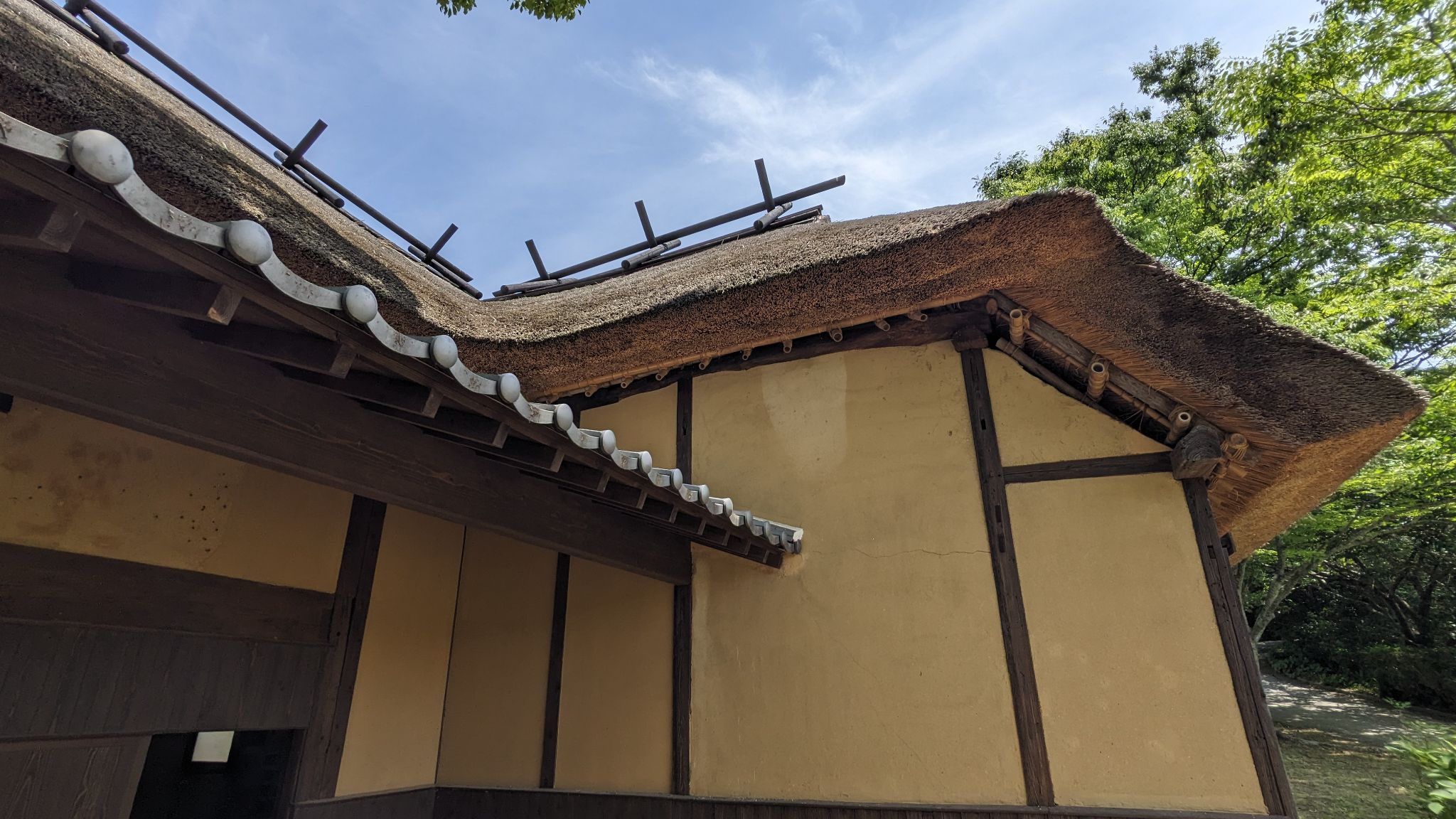 鉤屋造り民家 サムネイル 2