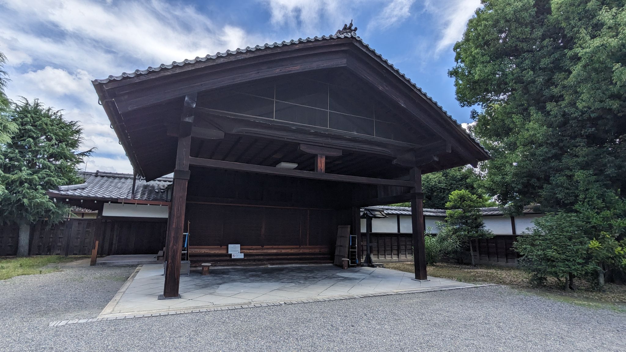 大玄関 1