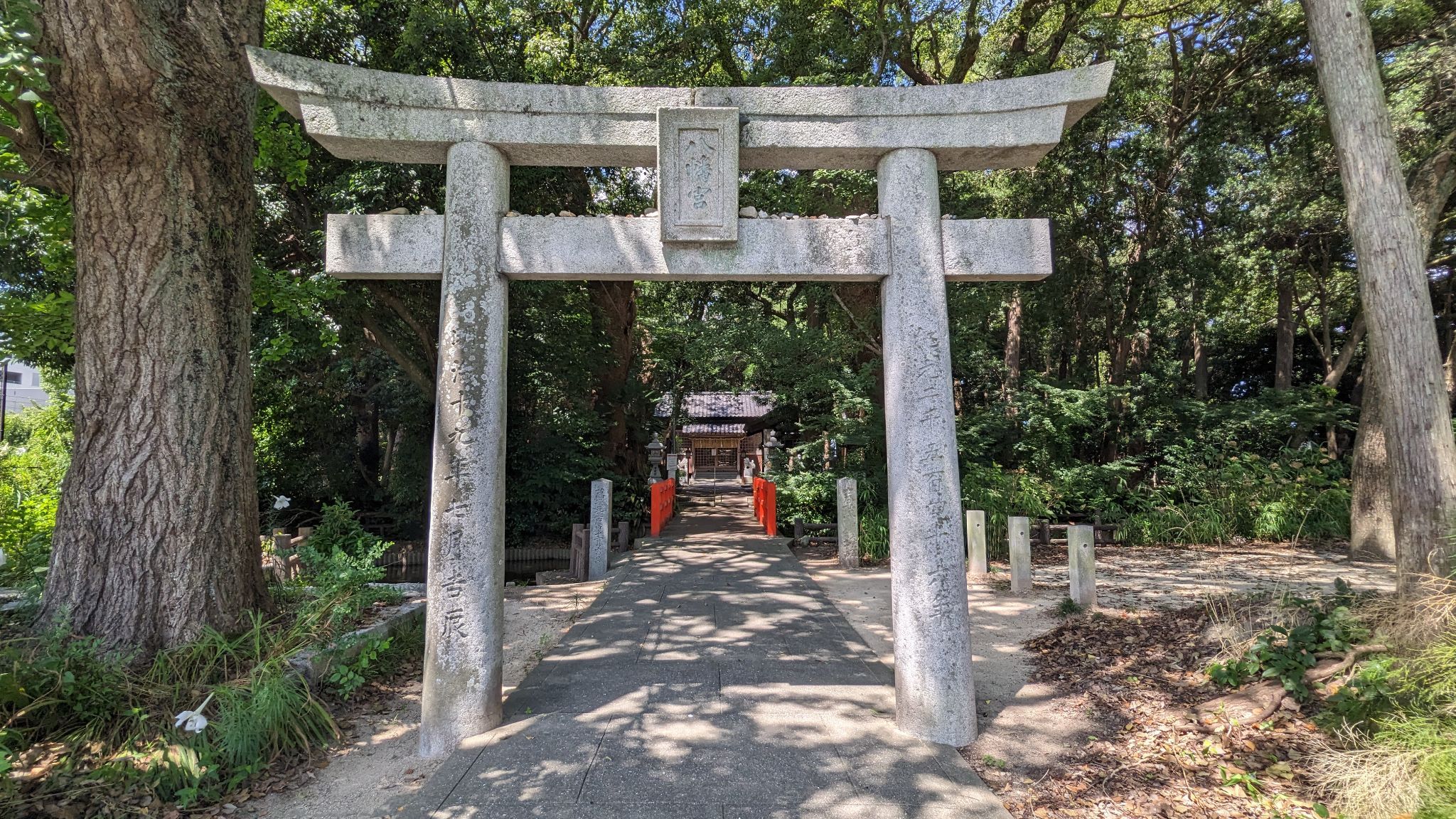【八幡神社（福岡）】木の葉モールのすぐ近く、自然に囲まれた八幡神社で癒しのひとときを過ごしてきました