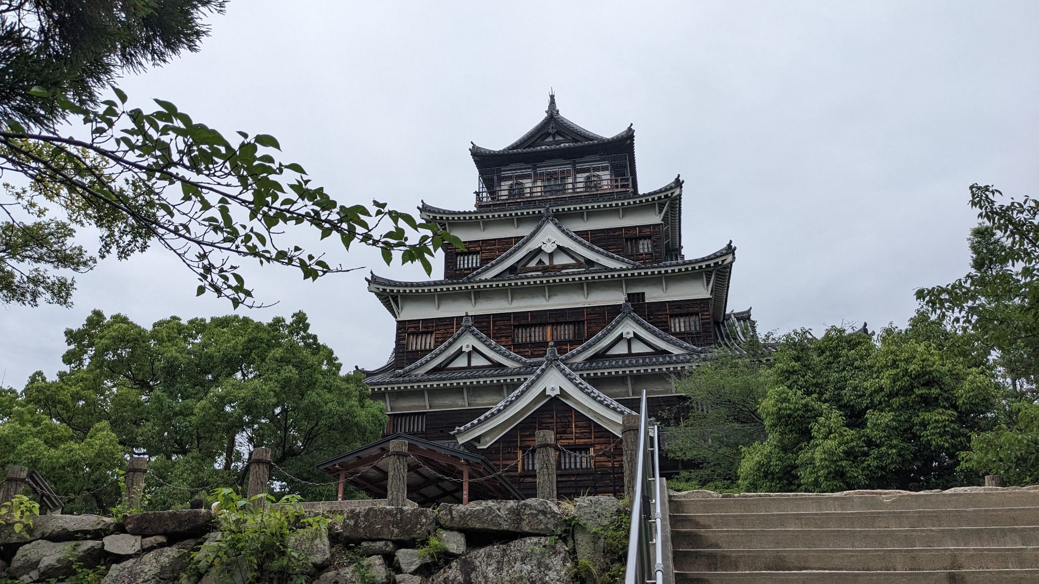 【広島さんぽ】広島城跡と護国神社をめぐる一日