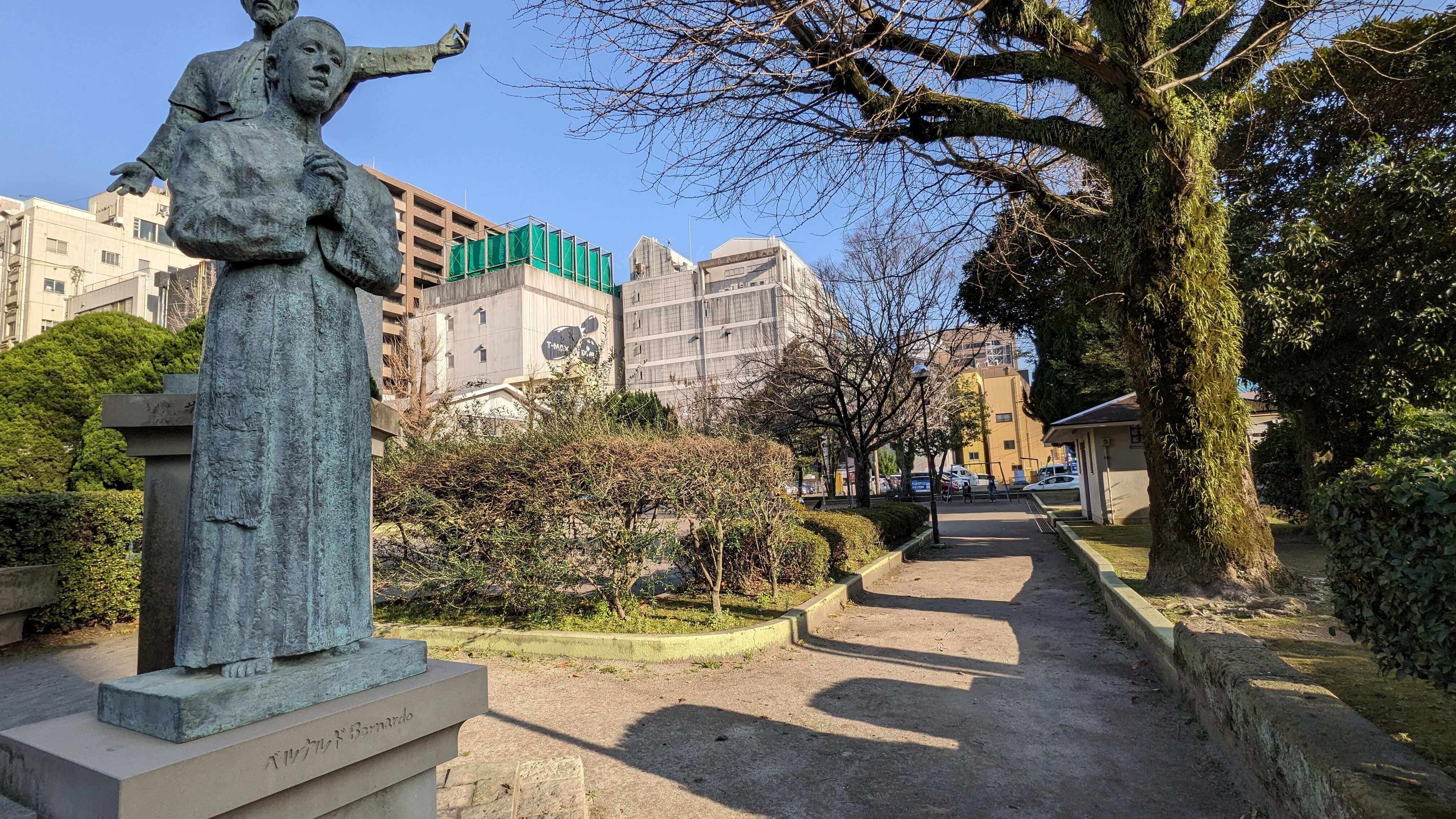 「ザビエルと薩摩人の像」溝口守一 サムネイル 2
