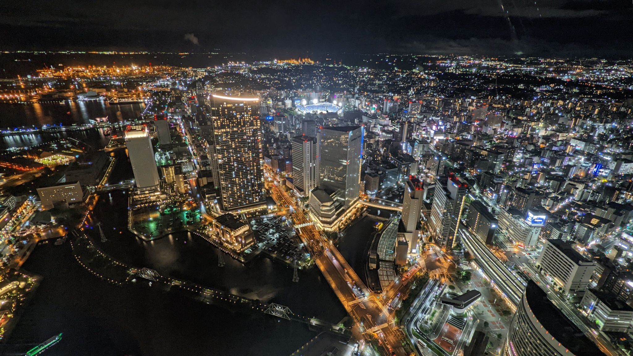 横浜ランドマークタワー